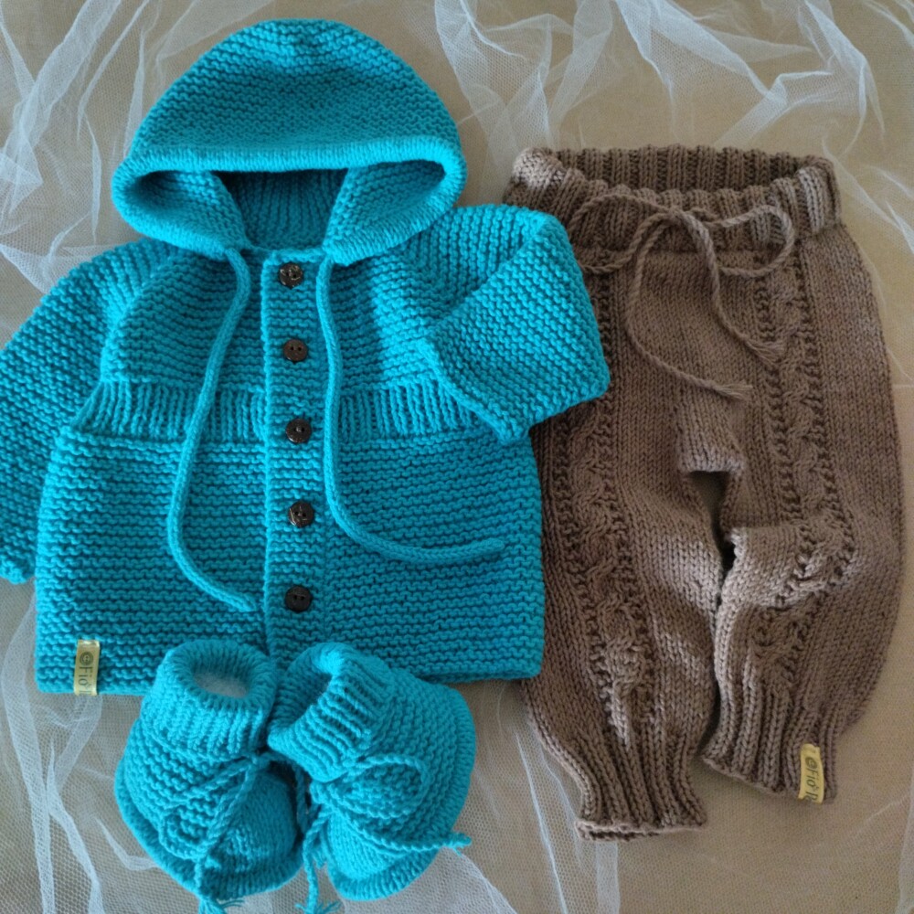Conjunto bebê tricô feito à mão casaquinho capuz calça com t