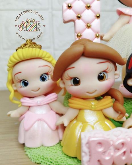 Topo de Bolo Biscuit Princesas