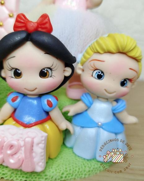 Topo de Bolo Biscuit Princesas
