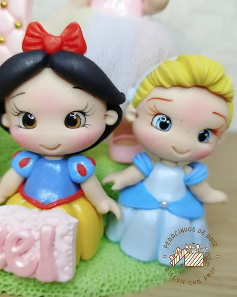 Topo de Bolo Biscuit Princesas