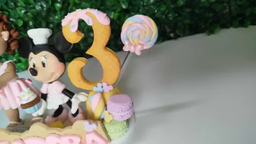 Topo de Bolo Minnie Confeiteira
