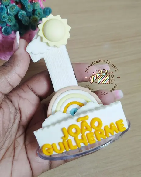 Vela Biscuit Topo de Bolo Arco Íris Boho
