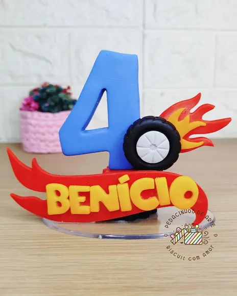 Vela Biscuit Topo de Bolo Hotweels