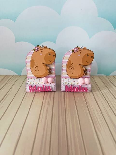 Kit De Lembrancinhas Capivara Rosa - Só um bolinho