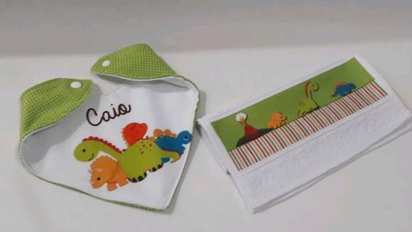 Kit para bebê _presente personalizado dinossauro