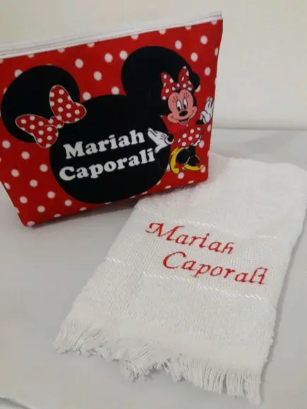 Kit para bebê _necessarie e toalha boca minnie