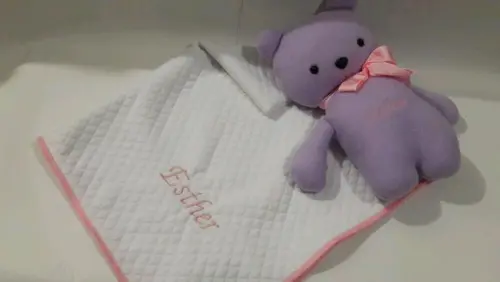 kit presente bebe_ ursinho e manta com nome personalizado