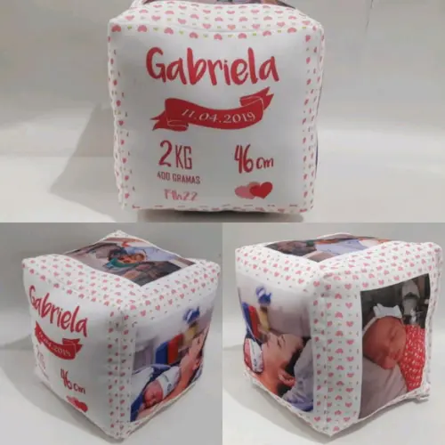 presente recem nascido - Almofada cubo