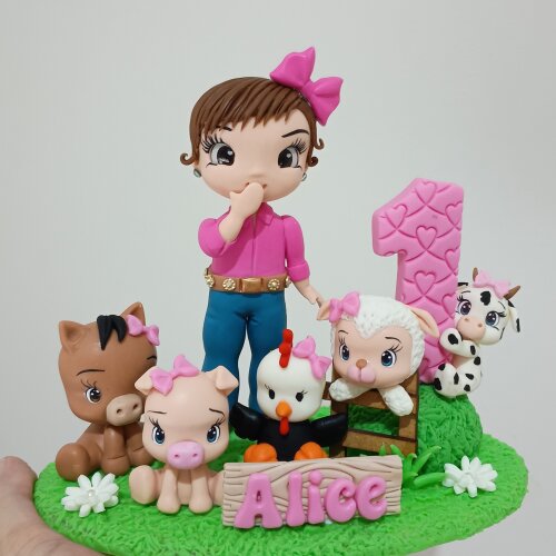 Topo fazendinha rosa em biscuit