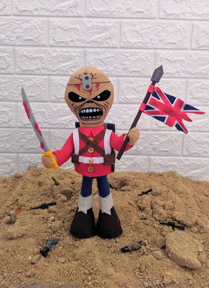 Boneco Eddie Mascote Iron Maiden em Feltro