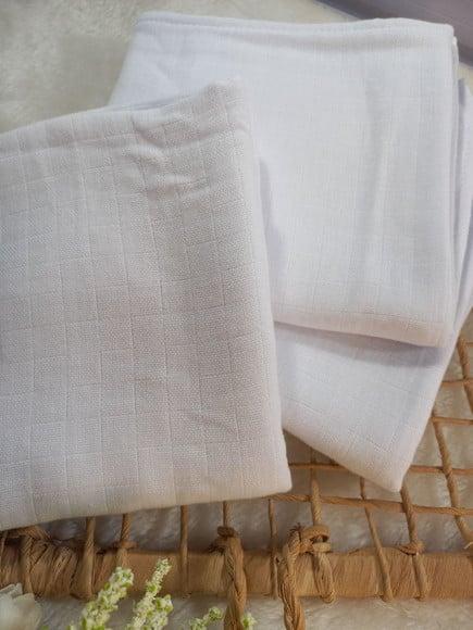 1x Fralda Premium de Pano Branca Algodão com Bainha 38x38