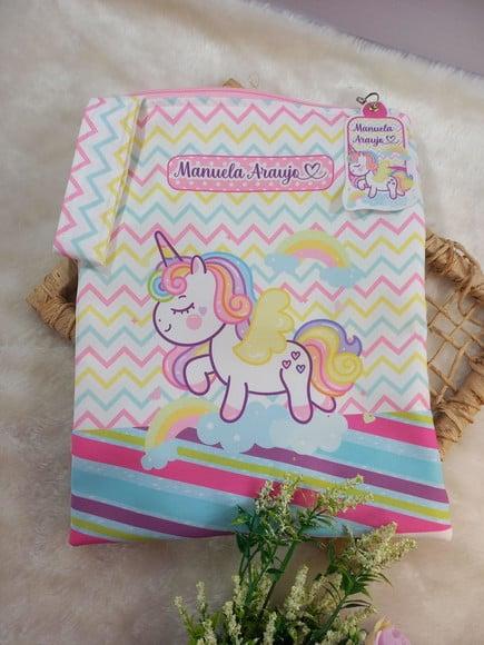 2 x Saquinho Personalizado, Infantil 28x35 1x Estojo Bucal.