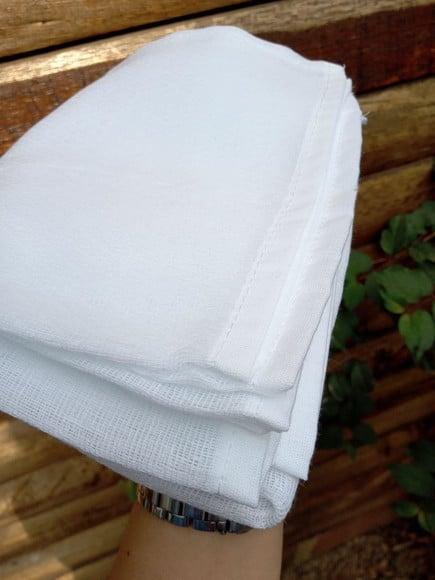 2x Fralda de Ombro Branca 100% Algodão em Bainha 36x80