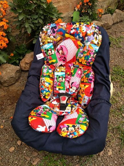 Almofada de bebê conforto Disney.