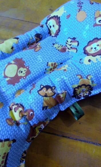 Almofada de pescoço infantil.