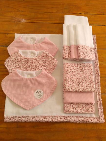 Conjunto de Fraldas de pano.