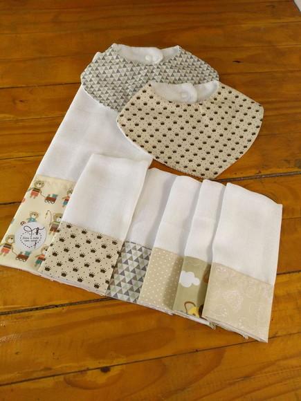 Conjunto de Fraldas de pano.