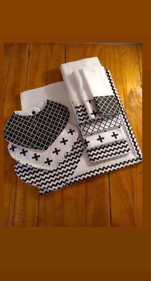 Conjunto de Fraldas de pano.