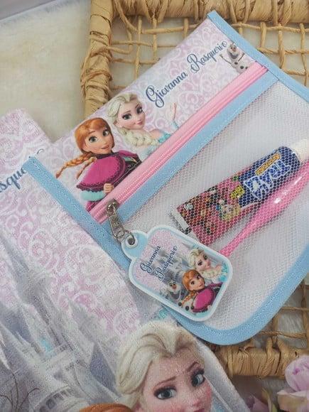 Estojo Higiene Bucal Personalizado com Toalhinha, Frozen