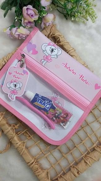 Estojo Higiene Bucal Personalizado Tema Lilica Replica