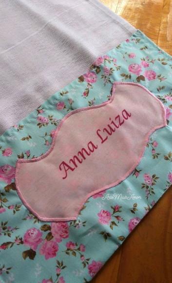Fralda com nome personalizado.