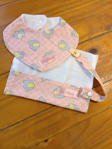 Kit Babador + Fralda de Boca Pequena + Prendedor de chupeta