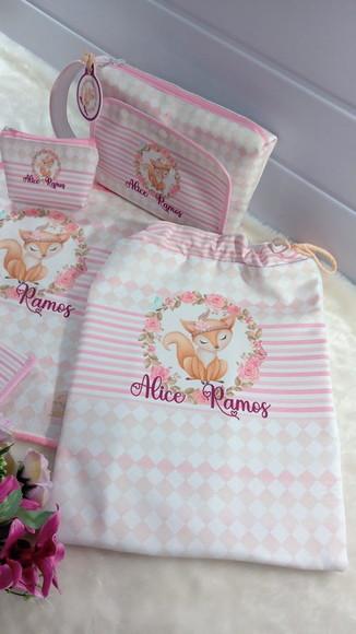 Kit Escolar Personalizado.