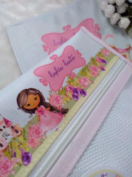 Kit Escolar Personalizado.