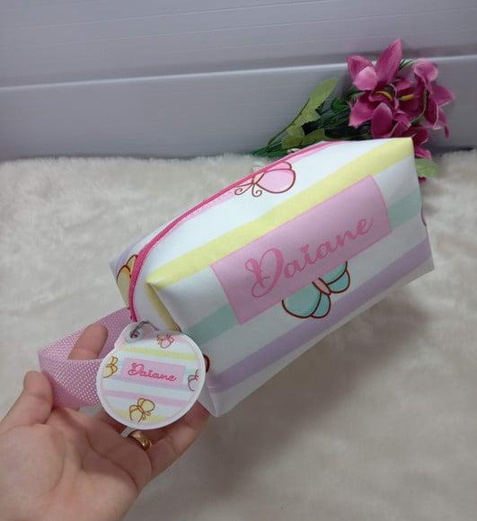 Necessaire Box, com Alça Personalizada.
