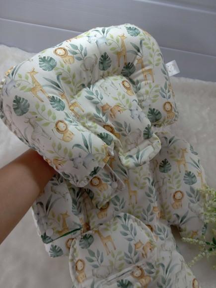 Redutor de Bebê Conforto Almofada com Protetor de Cinto.