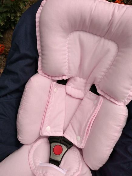 Redutor de Bebê Conforto Almofada com Protetor de Cinto.