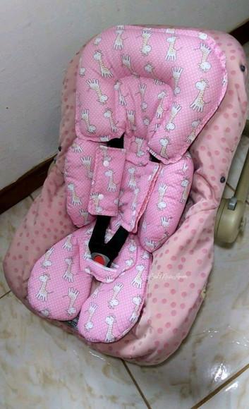 Redutor de Bebê Conforto Almofada com Protetor de Cinto.