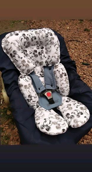 Redutor de Bebê Conforto Mickey.