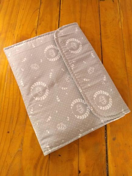 Trocador de bolsa , necessarie do bebê.