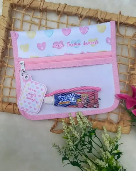 1x Estojo Higiene Bucal Personalizado com 2x Toalhinha.