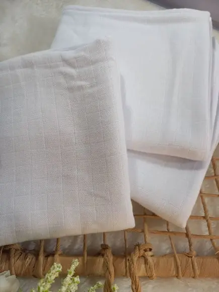 1x Fralda Premium de Pano Branca Algodão com Bainha 38x38