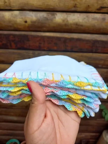 2x Fralda de Boca Crochê 100% Algodão Babita Paninho Bebê