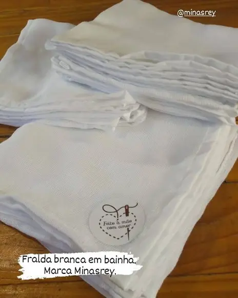 2x Fralda de Ombro Branca 100% Algodão em Bainha 36x80