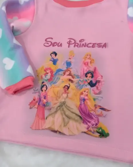 Blusa Soft Princesas 2 anos.