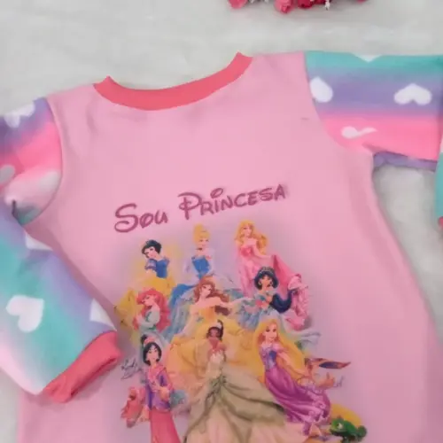 Blusa Soft Princesas 2 anos.