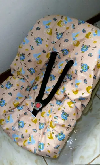 Capa para Bebê Conforto em Tecido.