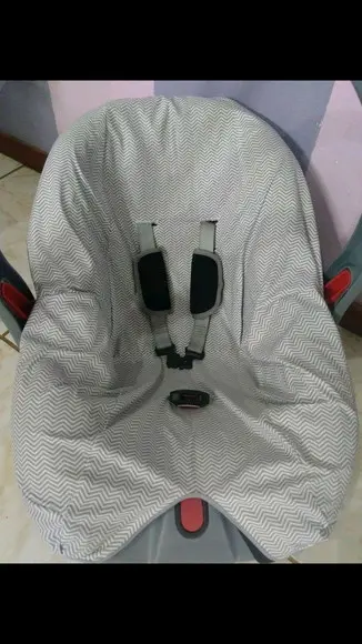 Capa para Bebê Conforto em Tecido.