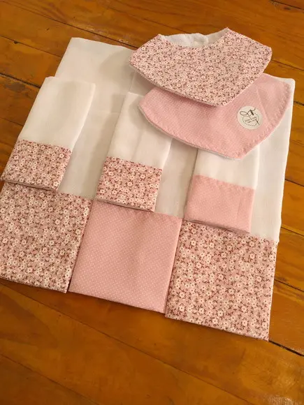 Conjunto de Fraldas de pano.