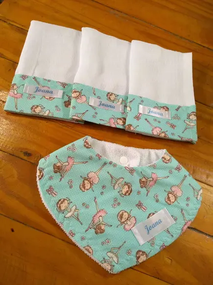 Conjunto de Fraldas de pano personalizado.