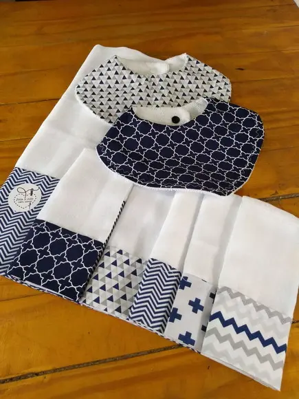 Conjunto de Fraldas de pano.