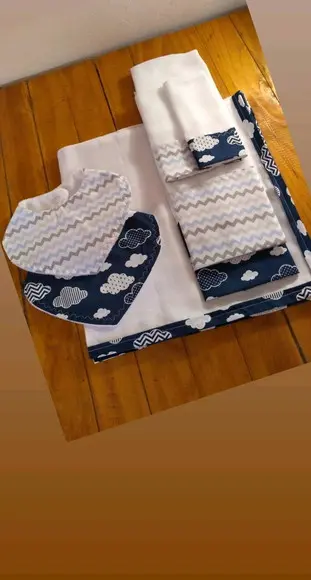 Conjunto de Fraldas de pano.