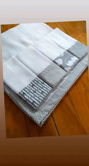 Conjunto de Fraldas de pano.
