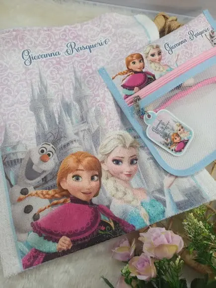 Estojo Higiene Bucal Personalizado com Toalhinha, Frozen