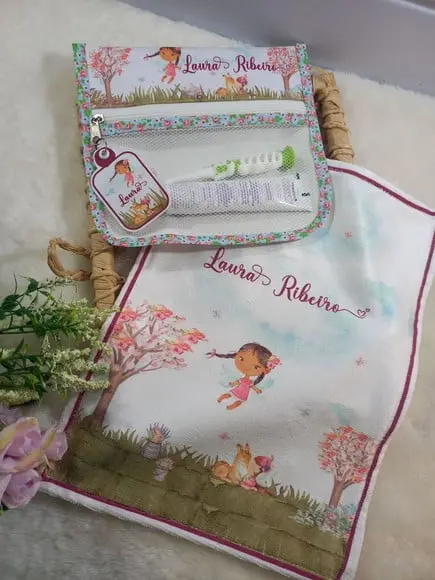 Estojo Higiene Bucal Personalizado com Toalhinha.