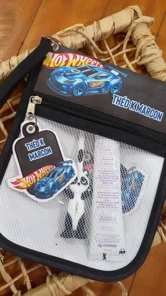 Estojo Higiene Bucal Personalizado Hot Wheels Nome com Alça